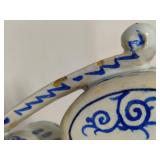 *Rare* Delft Blue & White Tulip Vase *Rare* Delft Blue & White Tulip Vase