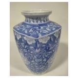 Blue & White Large Decorative Jars Blue & White Large Decorative Jars