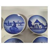 Vintage Miniature Collector Plates Vintage Miniature Collector Plates
