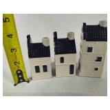 Blue Delft's Houses Exclusively Made for KLM by Bols Blue Delft's Houses Exclusively Made for KLM by Bols