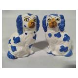 Blue & White Salt & Pepper Shakers Blue & White Salt & Pepper Shakers