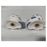 Blue & White Salt & Pepper Shakers Blue & White Salt & Pepper Shakers