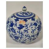 Blue & White Decor Pieces Blue & White Decor Pieces