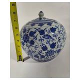 Blue & White Decor Pieces Blue & White Decor Pieces