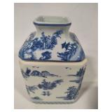 Porcelain Blue & White Jar & Vase Porcelain Blue & White Jar & Vase