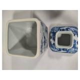 Porcelain Blue & White Jar & Vase Porcelain Blue & White Jar & Vase