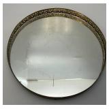 Misc. Primitive Collectibles Including Mother Hubbard Graham Or Whole Wheat Container And More Misc. Primitive Collectibles Including Mother Hubbard Graham Or Whole Wheat Container And More