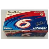 Vintage Team Caliber Owners Series 1:24 Scale Die Cast Replica Limited Edition 2000 Mark Martin #6 Valvoline Ford Taurus (New Old Stock) With COA Vintage Team Caliber Owners Series 1:24 Scale Die Cast Replica Limited Edition 2000 Mark Martin #6 Valvoline Ford Taurus (New Old Stock) With COA