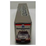 Vintage Collectible Action Brand 1:64 Scale NASCAR Die-Cast #29 KEVIN HARVICK Car Hauler (New Old Stock) Vintage Collectible Action Brand 1:64 Scale NASCAR Die-Cast #29 KEVIN HARVICK Car Hauler (New Old Stock)