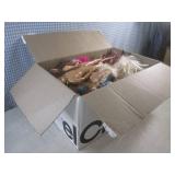 (EW3) Box Full of Assorted Barbie D... (EW3) Box Full of Assorted Barbie D...