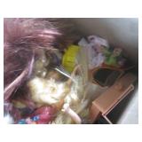 (EW3) Box Full of Assorted Barbie D... (EW3) Box Full of Assorted Barbie D...