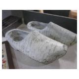 (G-1) Assortment of Vintage Items... (G-1) Assortment of Vintage Items...