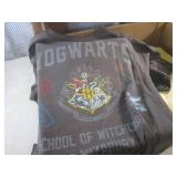 (EW3) Box of Assorted Clothes - See... (EW3) Box of Assorted Clothes - See...