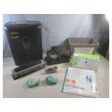 (D-2) Paper Shredder, 2 - 3-Hole Pu... (D-2) Paper Shredder, 2 - 3-Hole Pu...