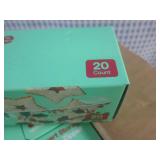 (CSB) 12 Boxes of Quart Size Zipper... (CSB) 12 Boxes of Quart Size Zipper...