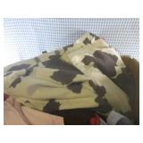 (EW5) Box Full of Assorted New with... (EW5) Box Full of Assorted New with...