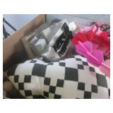 (A-2) Box Full of Assorted Small Ne... (A-2) Box Full of Assorted Small Ne...