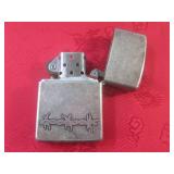 (CNTR) Vintage Zippo Barbed Wire Li... (CNTR) Vintage Zippo Barbed Wire Li...