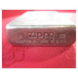 (CNTR) Vintage Zippo Barbed Wire Li... (CNTR) Vintage Zippo Barbed Wire Li...