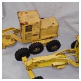 Lot of 2 Classic Tonka Road Graders Lot of 2 Classic Tonka Road Graders