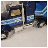 Nlint 'Silver Knight' Express Semi and Trailer Nlint 'Silver Knight' Express Semi and Trailer