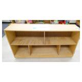 ECFE - Bookshelf