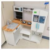 Rm 113 -  play kitchen