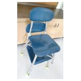 Rm 105 - 10 desks and 9 chairs