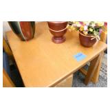 Office - Two reception chairs and table