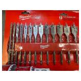 Milwaukee combo - Bag, 13 PC bore set and hole dozers