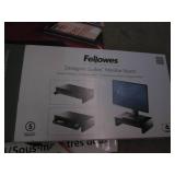 Desk kit includes Pad, files, priva...