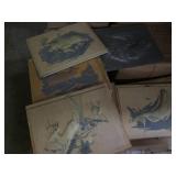 Box of 23 assorted molds or wall ar...