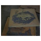 Box of 23 assorted molds or wall ar...