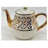 Vintage Arthur Wood, Sadler England & Sudlow's Teapots (Lot of 3)