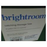 7 Bright room, latching 20 Gallon P...