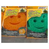 6 Scrub Daddy and Mommy Scrubbers...