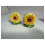 Lot of Salt & Pepper Shakers Lot of Salt & Pepper Shakers