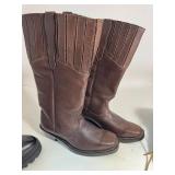 Like New Shoes - 7.5 and 9 Like New Shoes - 7.5 and 9