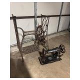 Singer Cast Iron Sewing Machine Base & Sewing Machine Singer Cast Iron Sewing Machine Base & Sewing Machine