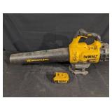 DEWALT 20V MAX XR Brushless Cordless Blower With Long Nozzle & Battery DEWALT 20V MAX XR Brushless Cordless Blower With Long Nozzle & Battery