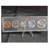Whitman 1960 United States Mint Coin Set (P Mint) - 5-Coin Collection Whitman 1960 United States Mint Coin Set (P Mint) - 5-Coin Collection