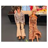 Barbie Carry Case With 2 Vintage Dolls & Assorted Clothing Accessories - 1960s Barbie Carry Case With 2 Vintage Dolls & Assorted Clothing Accessories - 1960s