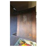 Vintage Dresser 4 Drawers Vintage Dresser 4 Drawers