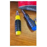 Rivet Tool Kit, 2 Screwdrivers, National lock with Key Rivet Tool Kit, 2 Screwdrivers, National lock with Key