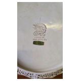 Vintage Plate Wory Dynasty, Butterfly Cream, Peacock Vintage Plate Wory Dynasty, Butterfly Cream, Peacock