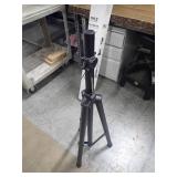 Pyle Pro PSTND25 Height - Adjustable Tripod Speaker Stand Pyle Pro PSTND25 Height - Adjustable Tripod Speaker Stand