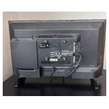 O - Insignia 23' TV Model: NS-24DD220NA16 O - Insignia 23' TV Model: NS-24DD220NA16