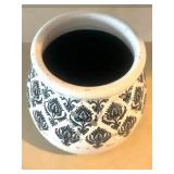 LL - Ceramic Pot - White Glaze with Black Damask Pattern LL - Ceramic Pot - White Glaze with Black Damask Pattern