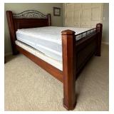LL - Queen Size Bed Frame with Headboard & Footboard & Bedding LL - Queen Size Bed Frame with Headboard & Footboard & Bedding