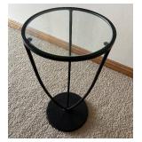 LL - Round Glass Top Side Table - Black Metal Frame LL - Round Glass Top Side Table - Black Metal Frame